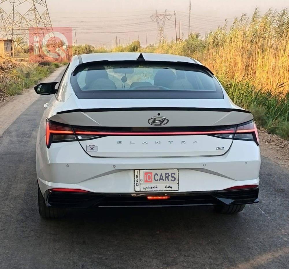 هیوندای ئەلەنترا